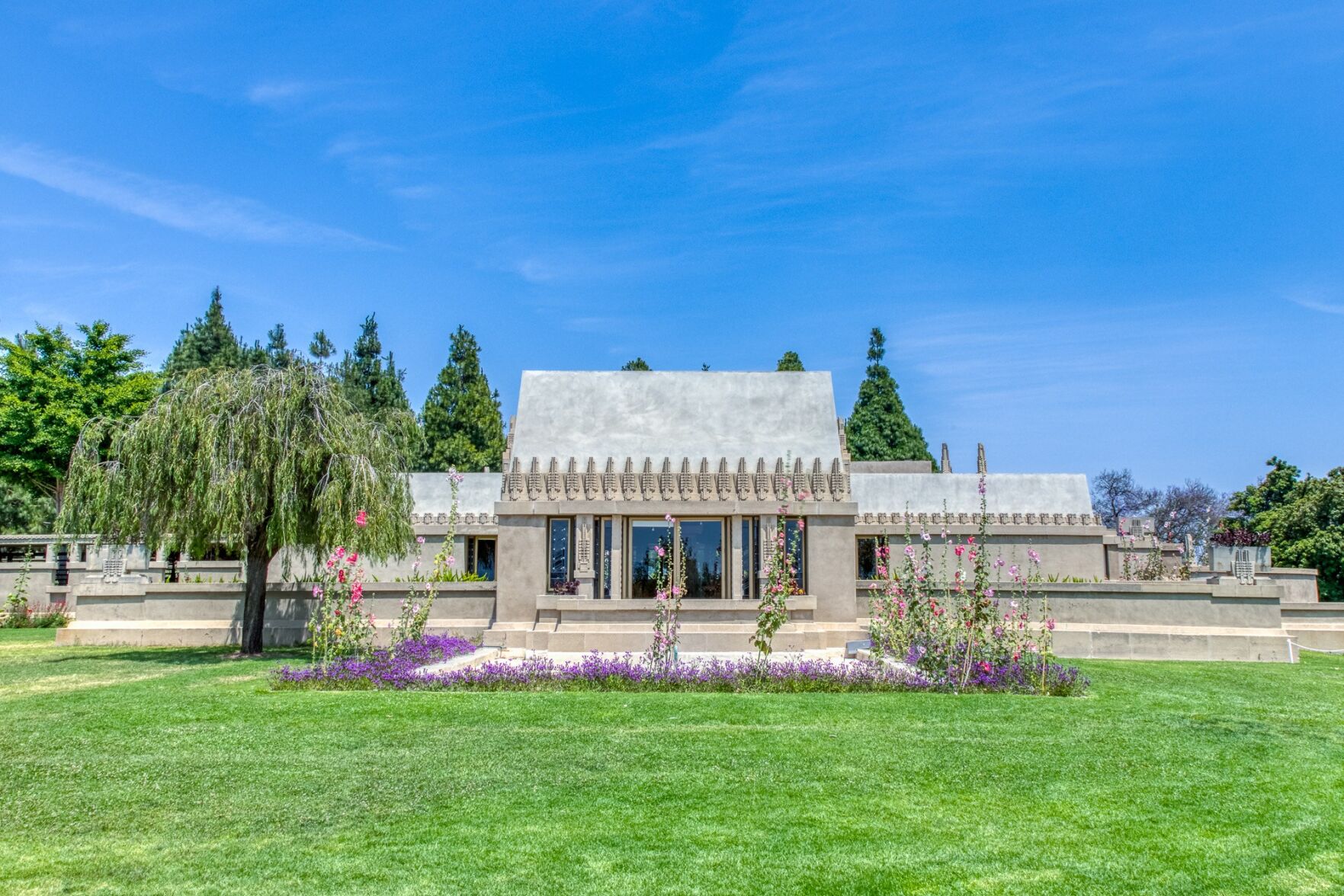 FLW_Hollyhock House Photo by Stan Ecklund